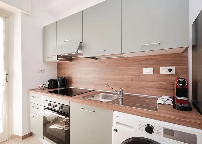 Apartment Ospedale Gemelli-vaticano Domus Di Pace 1bdr By Hotea
